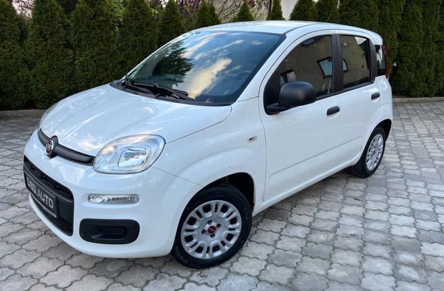 Fiat Panda cena 26900 przebieg: 170000, rok produkcji 2017 z Lesko małe 436